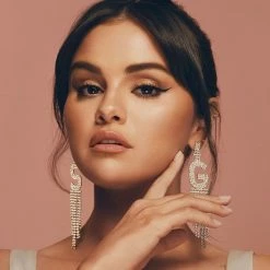 Budget 👏 Rare Beauty By Selena Gomez Positive Light Silky Touch Highlighter Flaunt 🎉 20 Budget 👏 Rare Beauty By Selena Gomez Positive Light Silky Touch Highlighter Flaunt 🎉 -Beauty Shop unnamed file 149